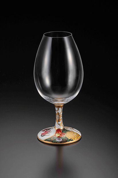 ルパン三世、峰不二子をグラスの脚に表した「九谷焼 酒グラス」